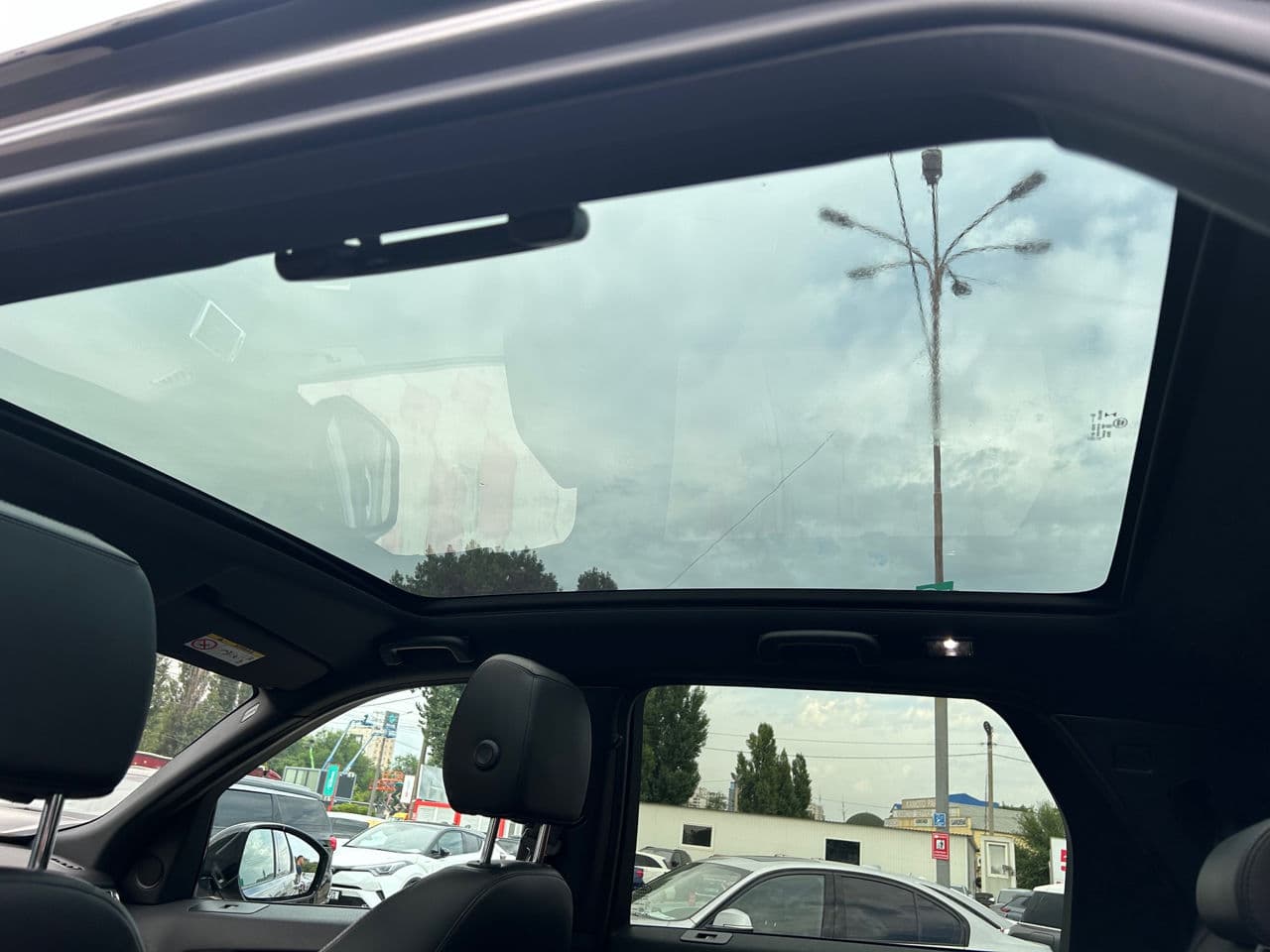 Land Rover Discovery Sport 2016 — Миниатюра 17