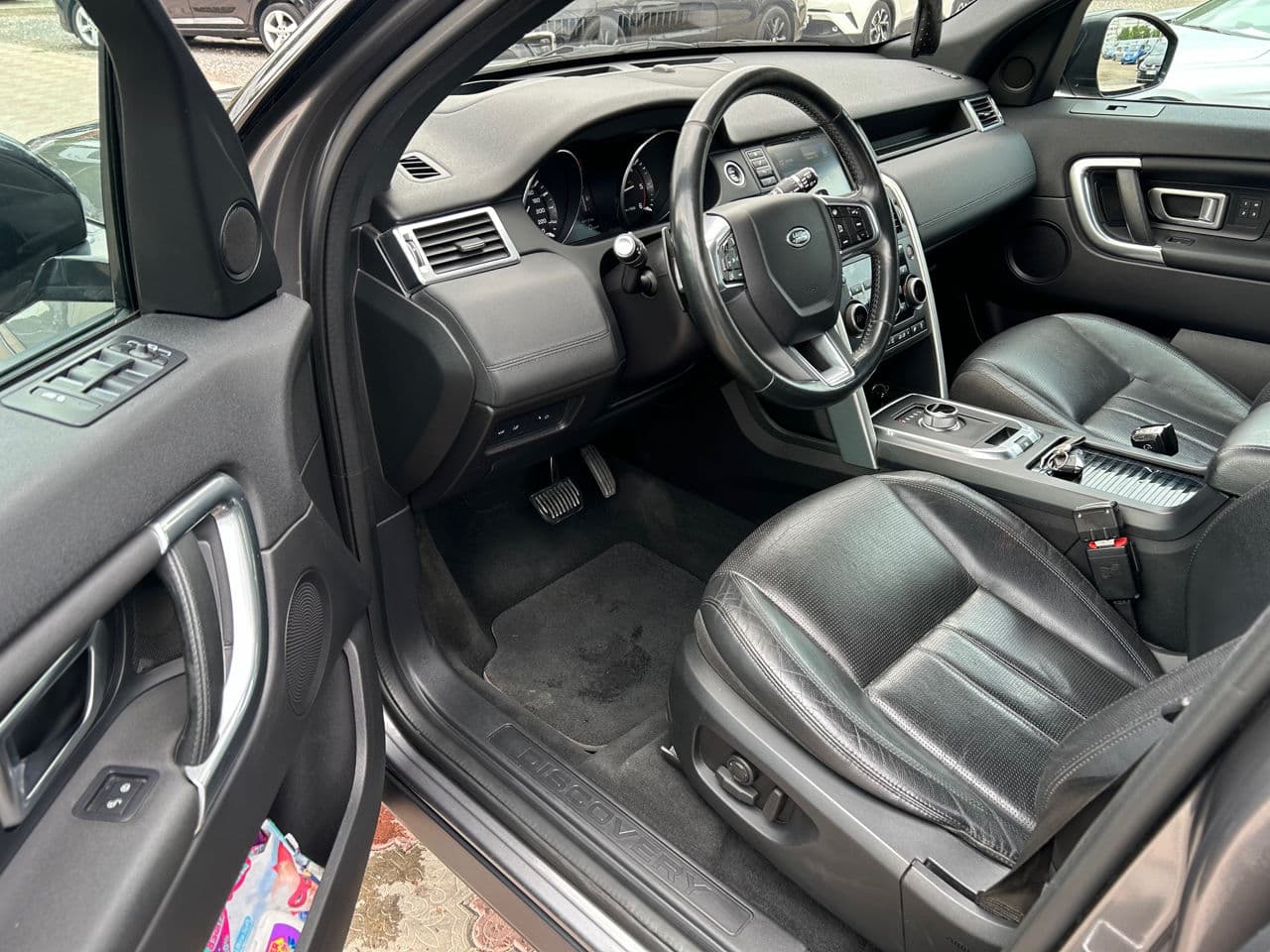 Land Rover Discovery Sport 2016 — Миниатюра 6