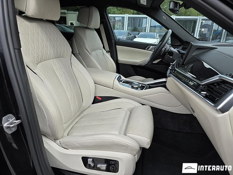 2023 BMW X6 4.0i — Miniatură 24