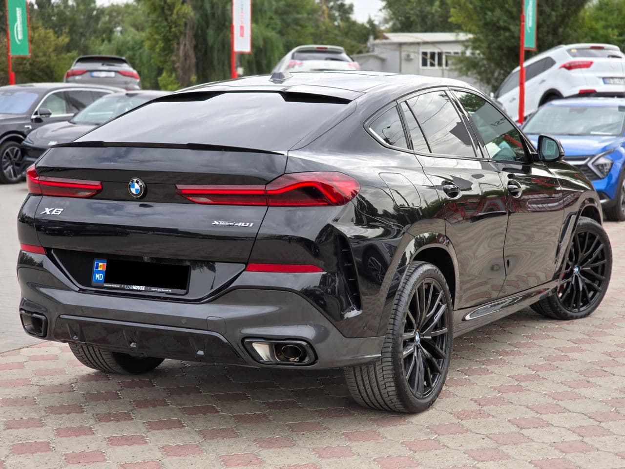 2023 BMW X6 4.0i — Miniatură 3