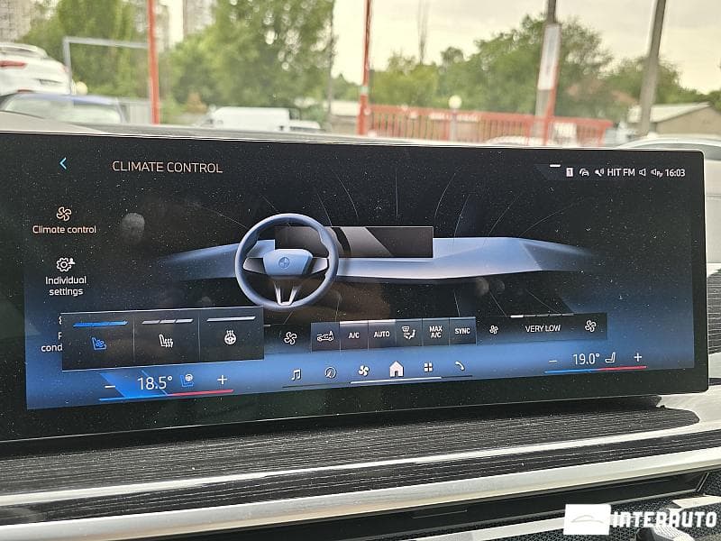 2023 BMW X6 4.0i — Miniatură 16