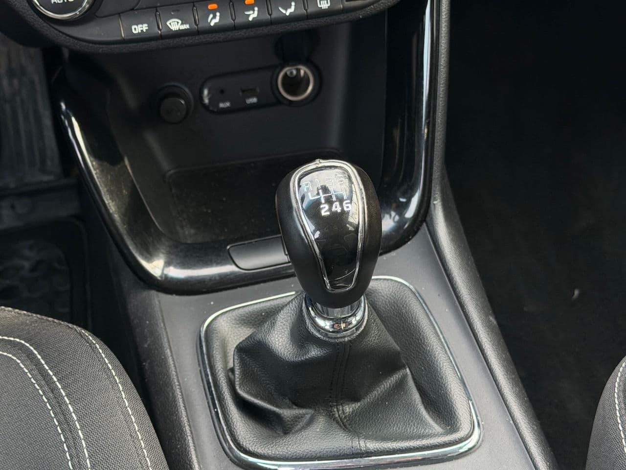 2015 Kia Ceed — Miniatură 13
