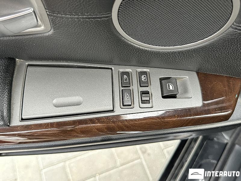 2005 BMW 730 — Miniatură 16