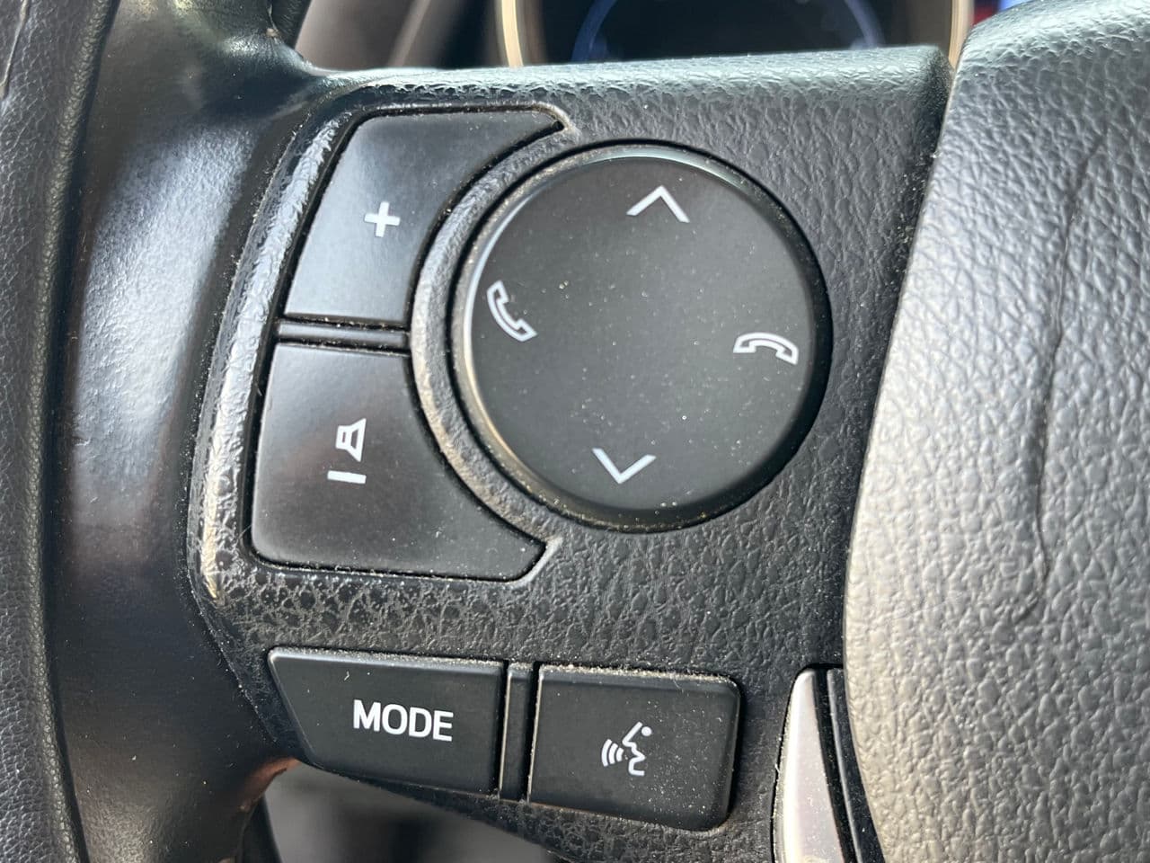 2016 Toyota Auris — Miniatură 7