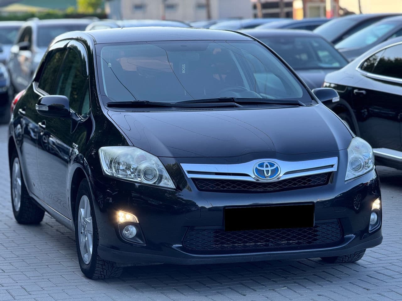 2011 Toyota Auris — Miniatură 3