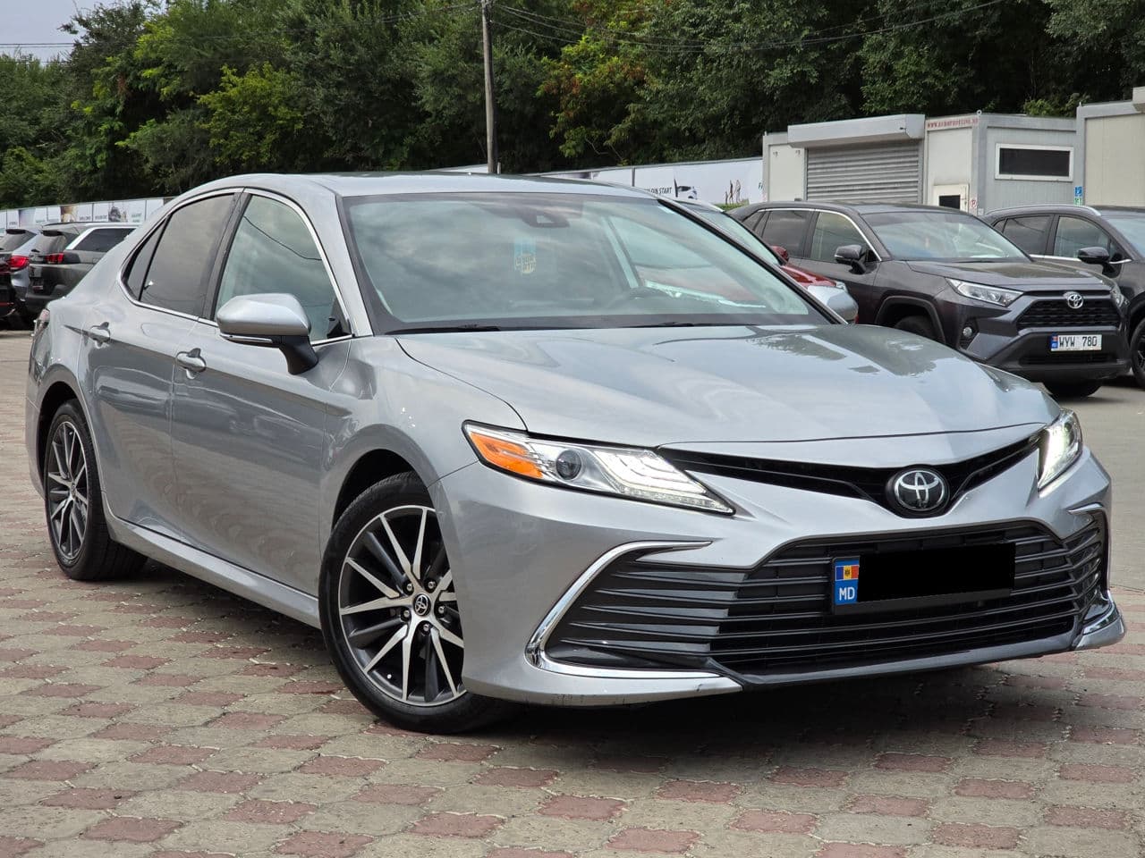 2023 Toyota Camry — Miniatură 4