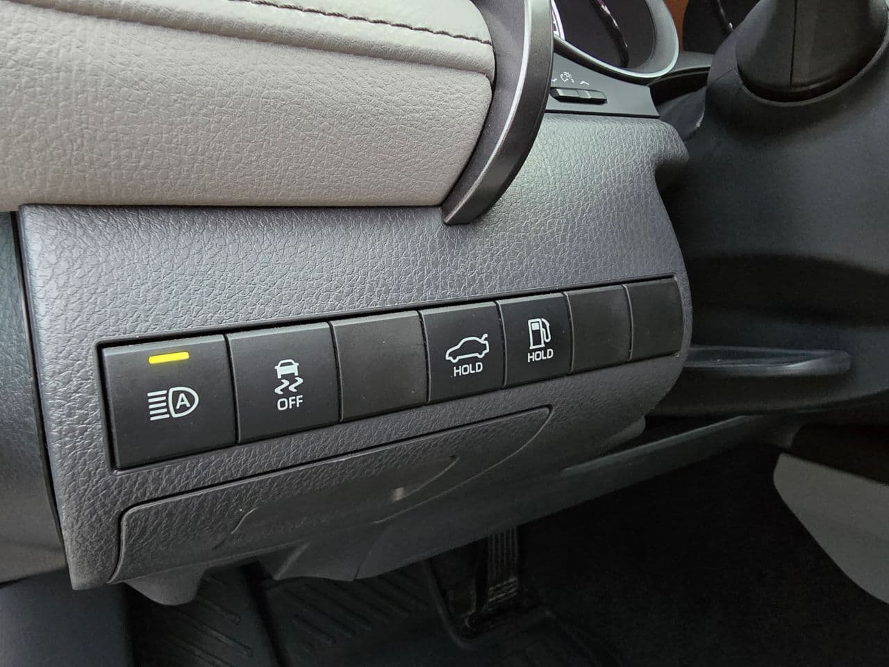 2023 Toyota Camry — Miniatură 8