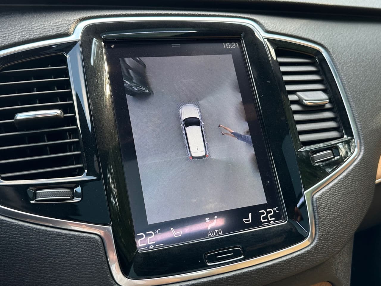 Volvo XC 90 2016 — Миниатюра 14