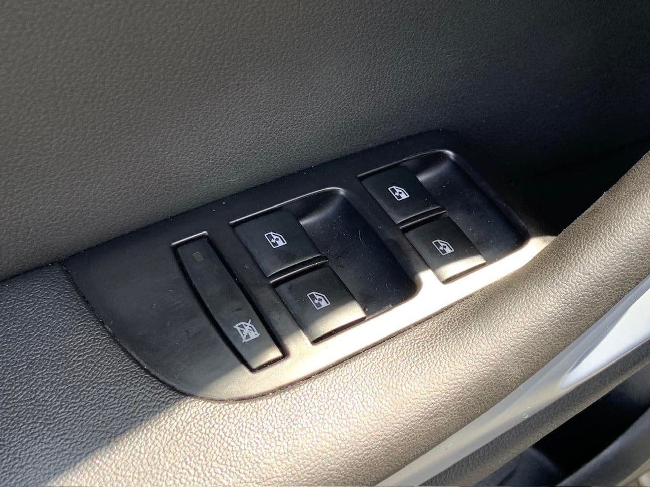 2018 Opel Zafira — Miniatură 5