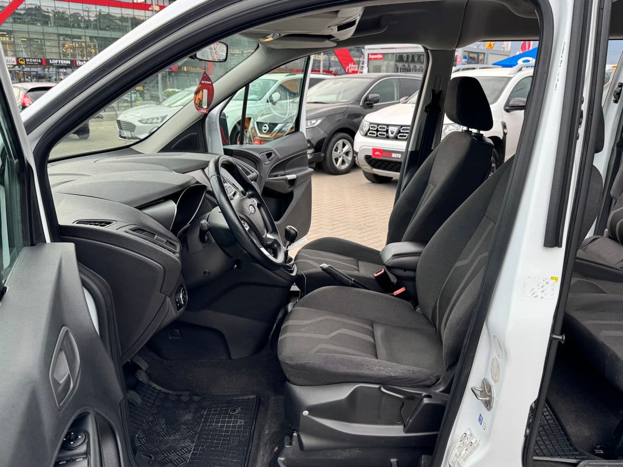 2017 Ford Tourneo Connect — Miniatură 5