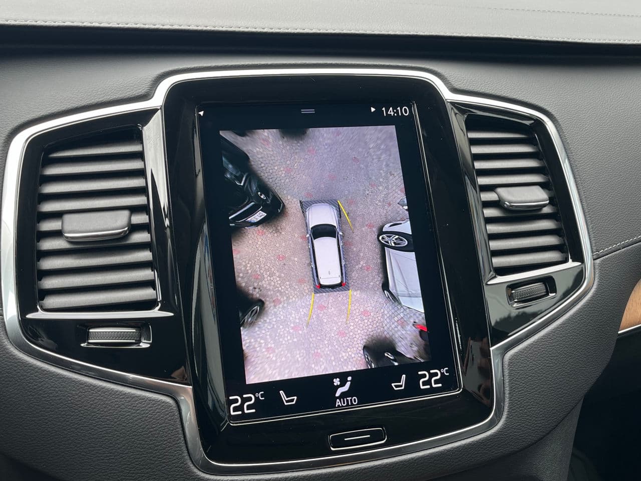 2022 Volvo XC 90 — Miniatură 14