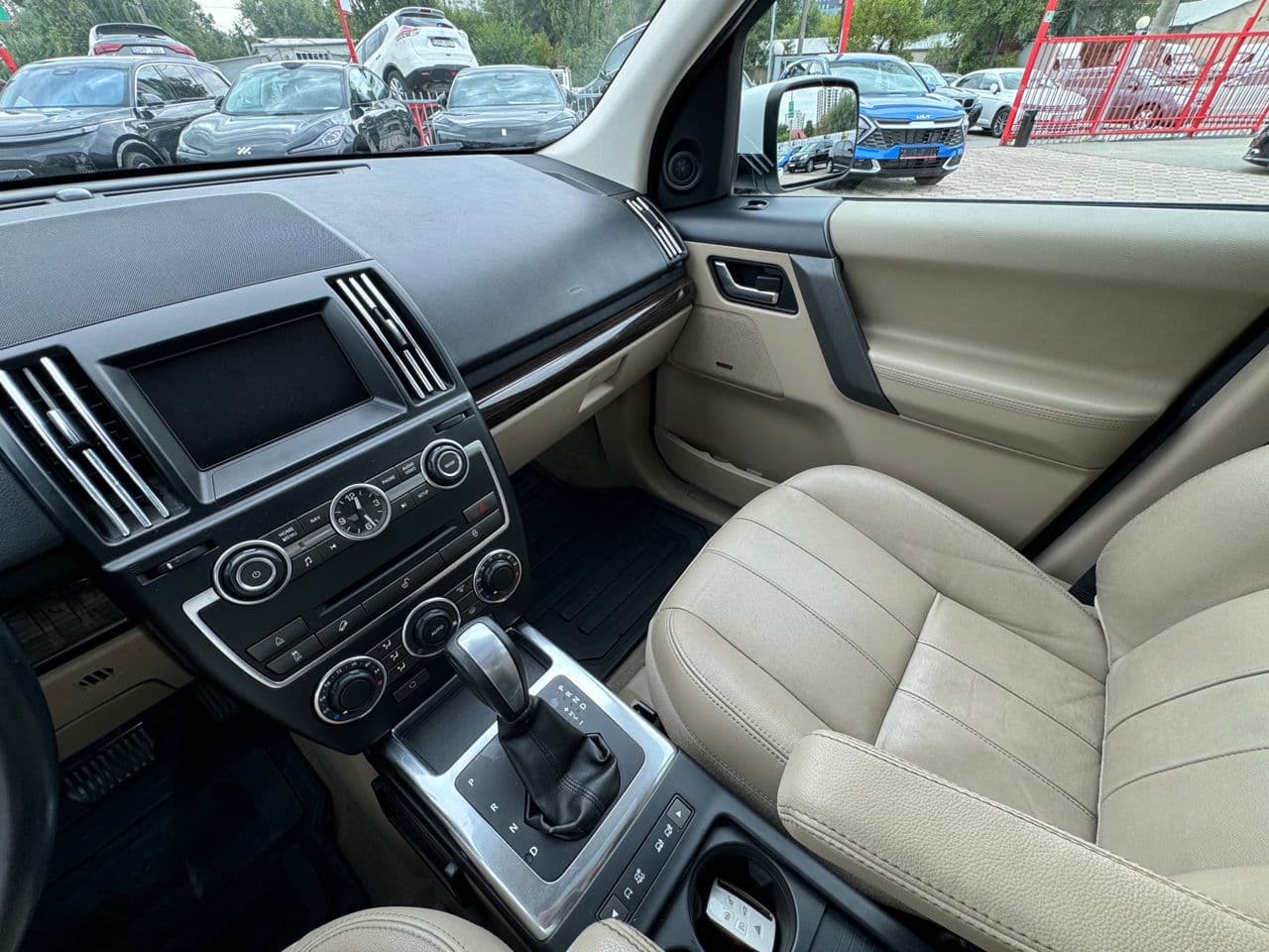 2013 Land Rover Freelander — Miniatură 16