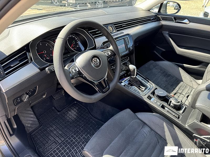 2017 Volkswagen Passat — Miniatură 8