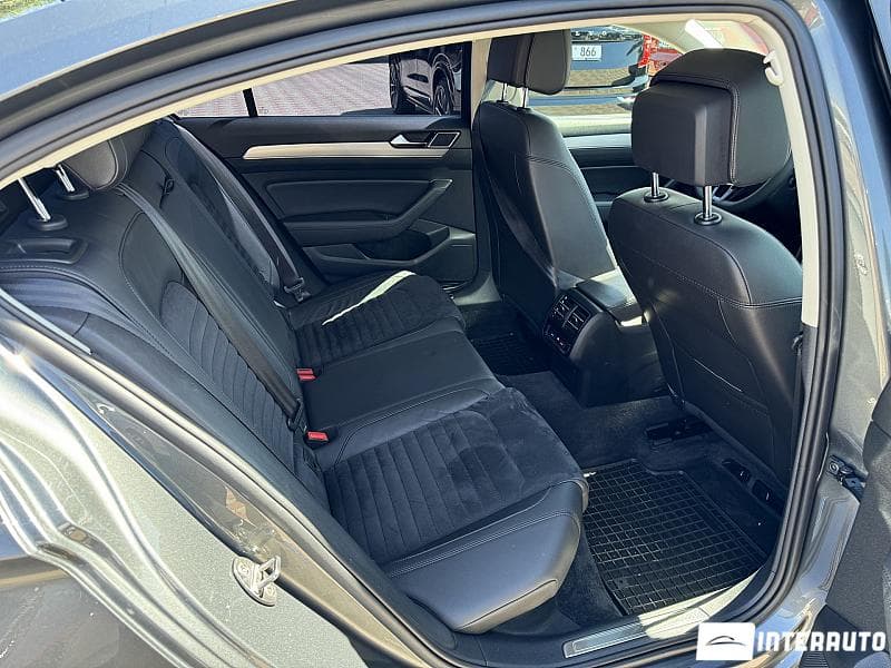 2017 Volkswagen Passat — Miniatură 21