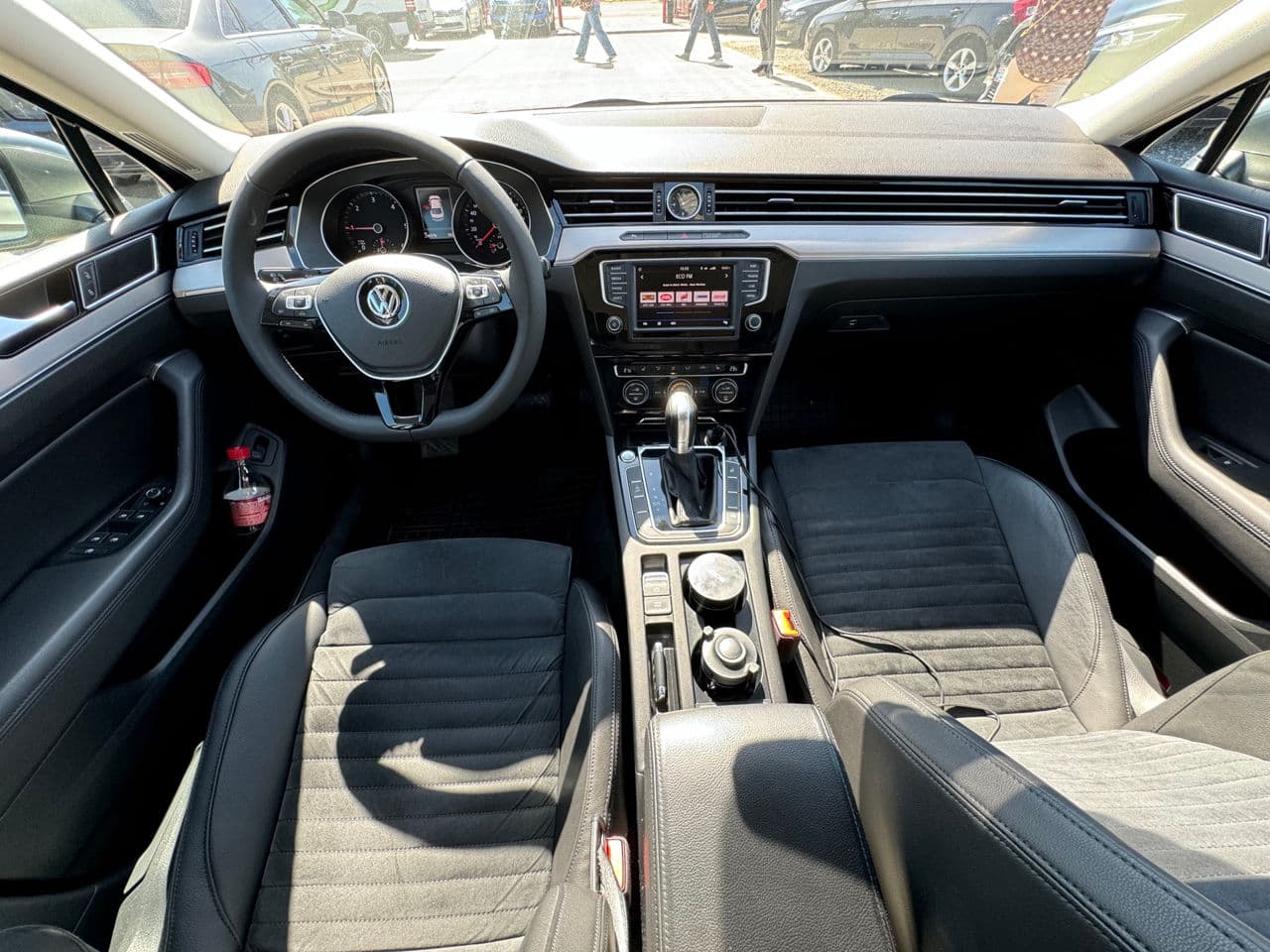 2017 Volkswagen Passat — Miniatură 9