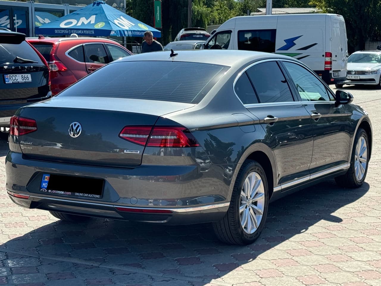 2017 Volkswagen Passat — Miniatură 3