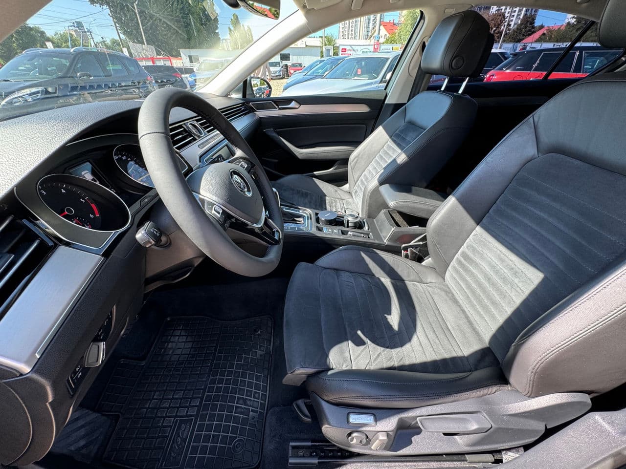 2017 Volkswagen Passat — Miniatură 7