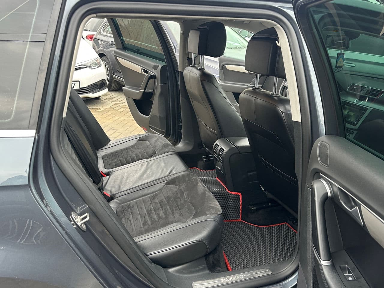 2014 Volkswagen Passat — Miniatură 14