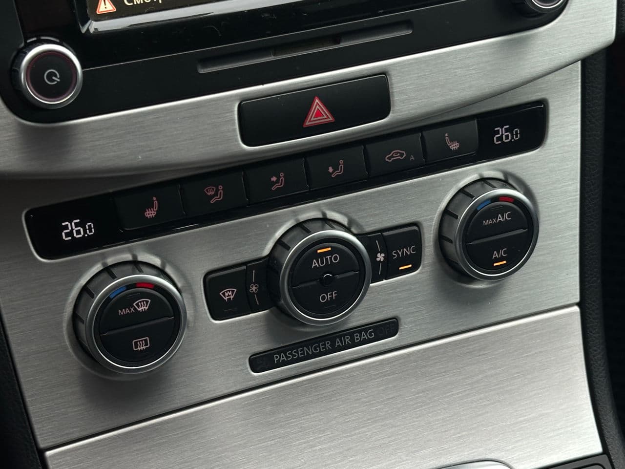 2014 Volkswagen Passat — Miniatură 11