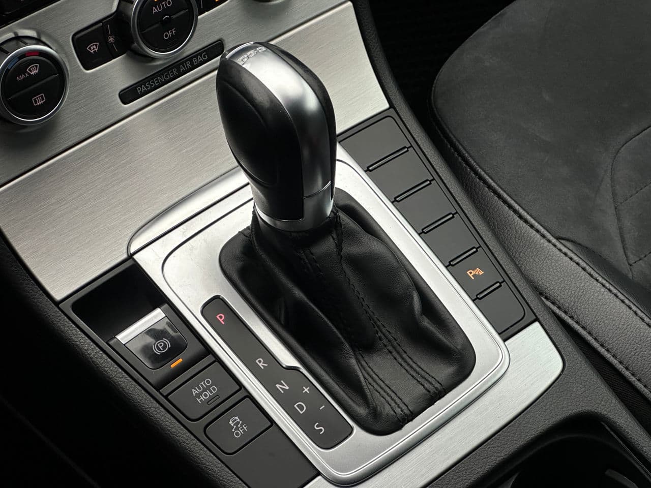 2014 Volkswagen Passat — Miniatură 12