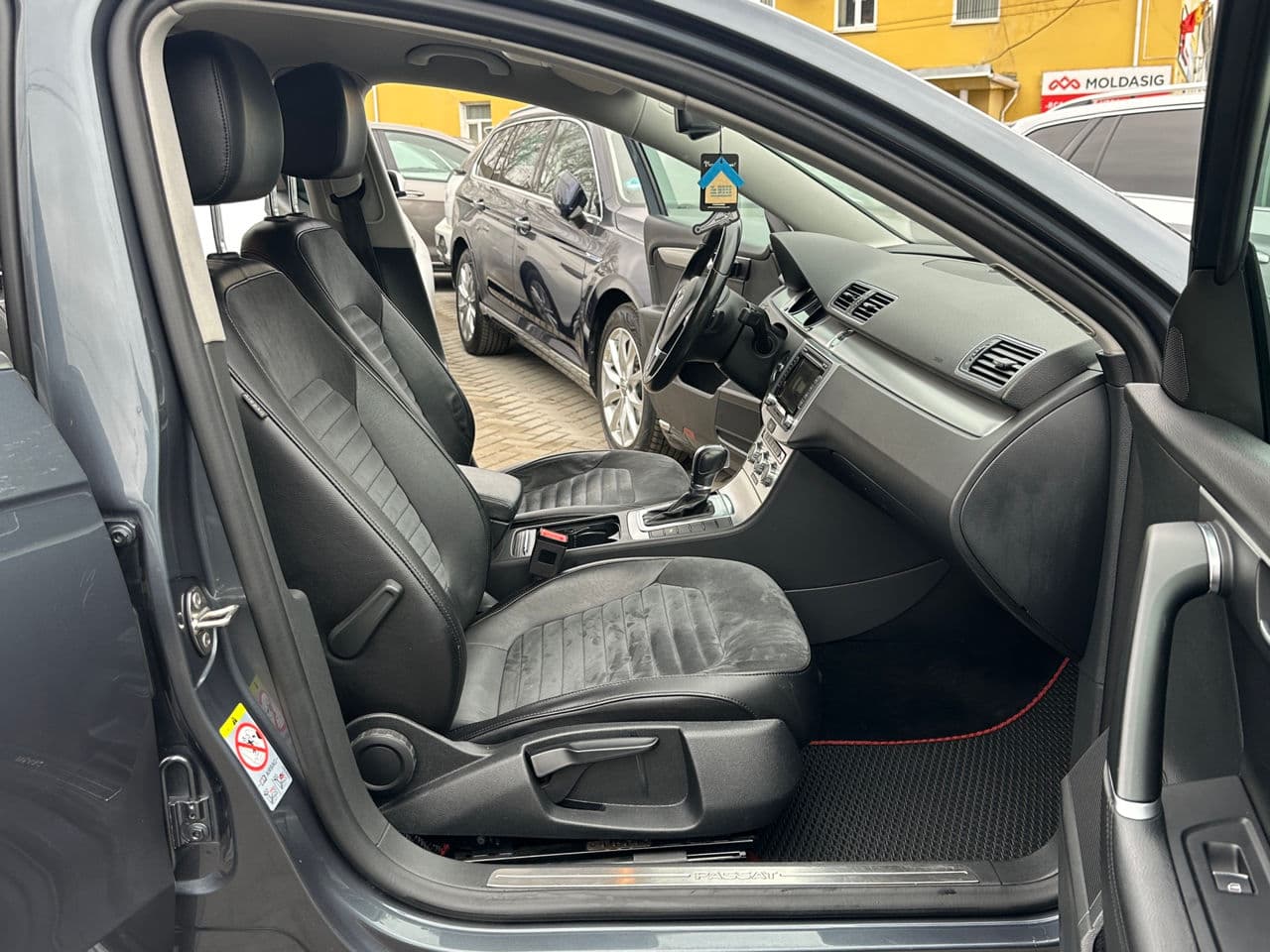 2014 Volkswagen Passat — Miniatură 15