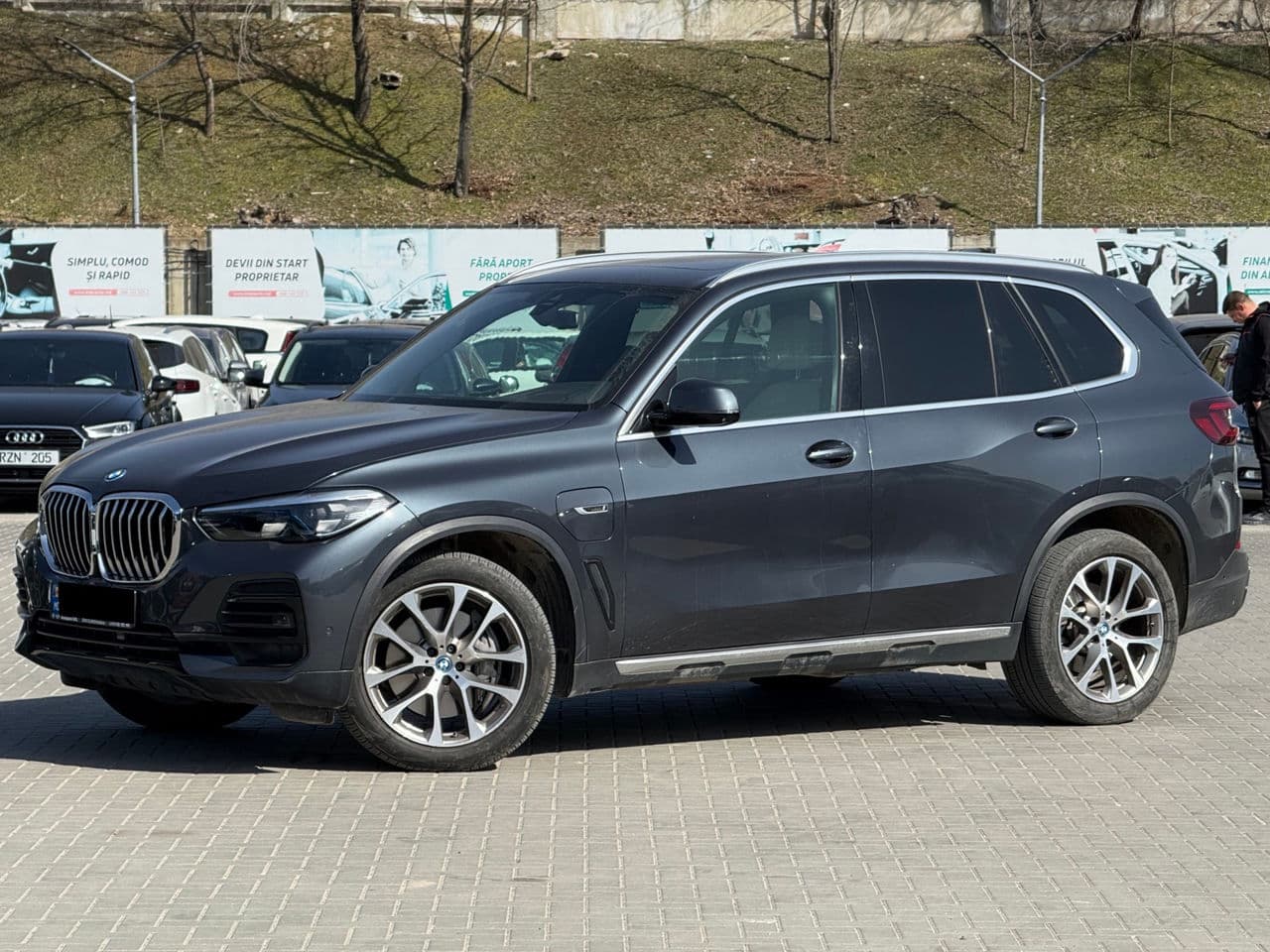 2021 BMW X5 4.5e — Miniatură 2