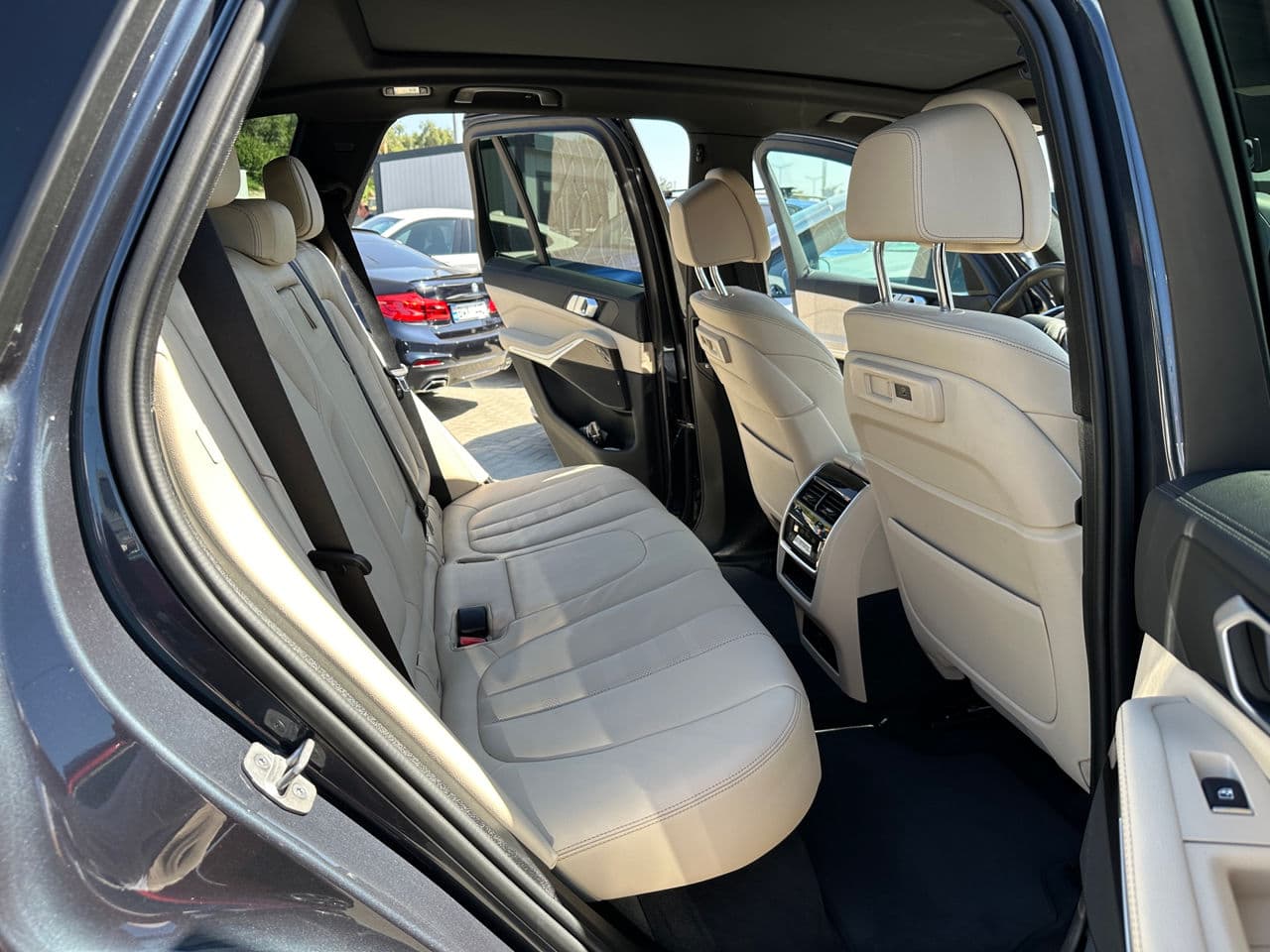 2021 BMW X5 4.5e — Miniatură 14