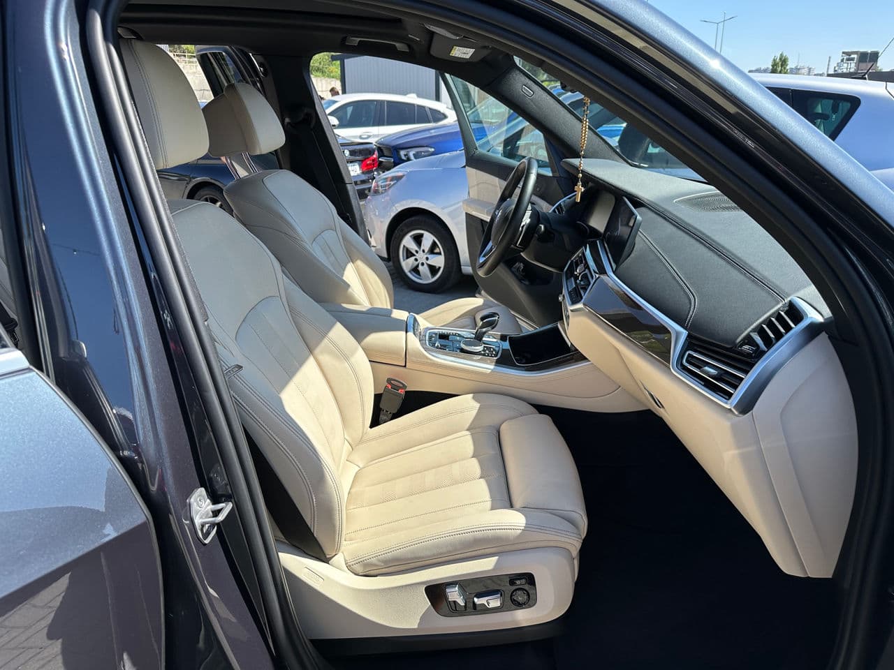 2021 BMW X5 4.5e — Miniatură 16