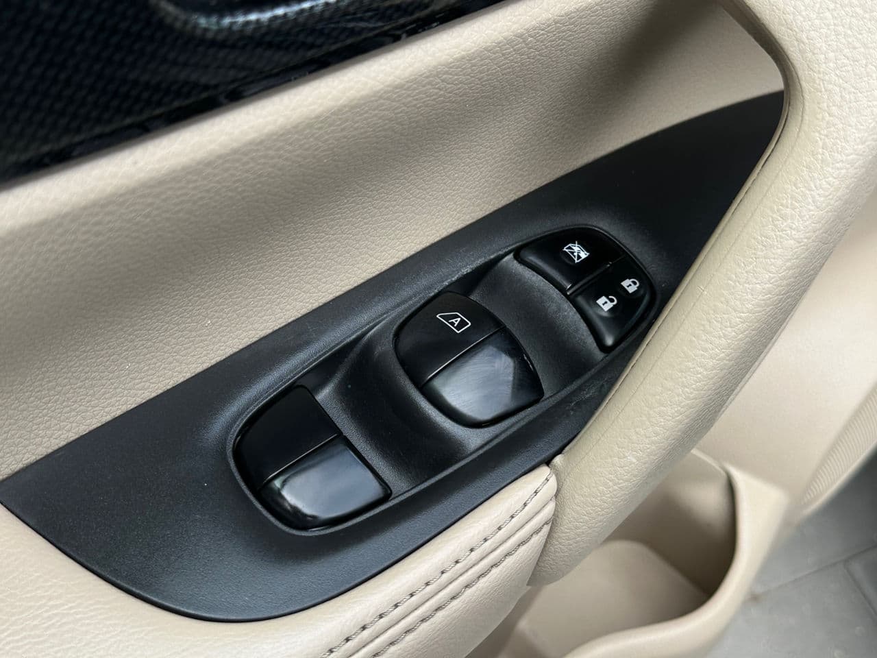 2014 Nissan X-Trail — Miniatură 7