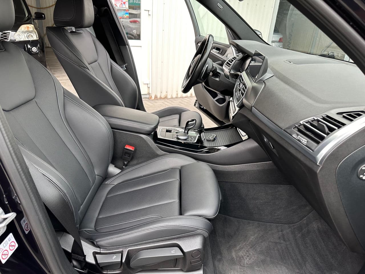2022 BMW X3 3.0e — Miniatură 5