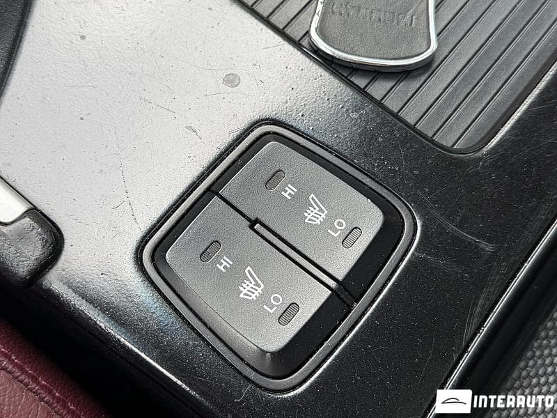 Hyundai Sonata 2011 — Миниатюра 15