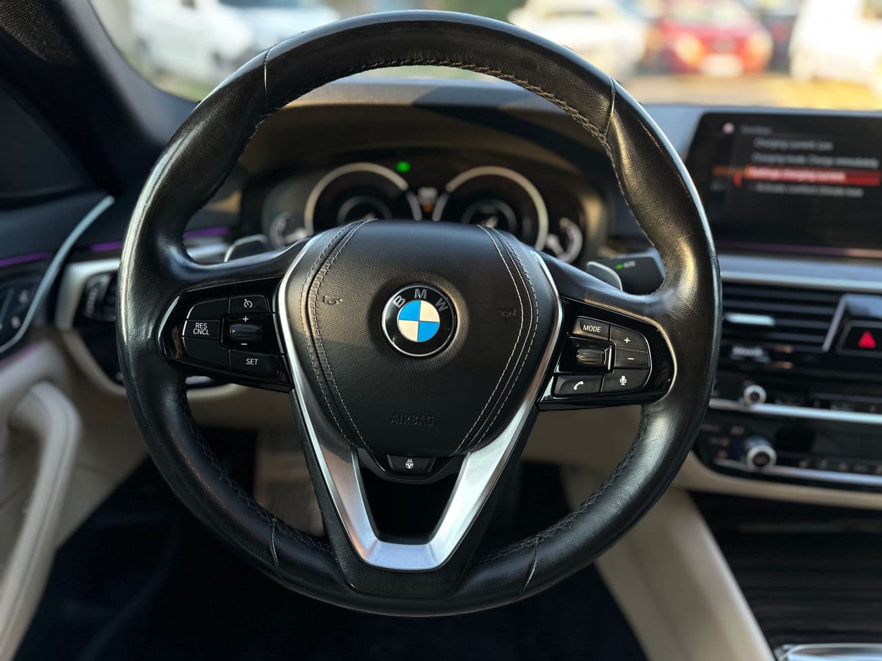 2017 BMW 530e — Miniatură 10