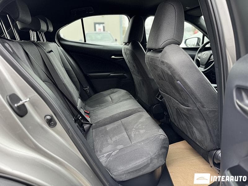 2019 Lexus UX 250h — Miniatură 17