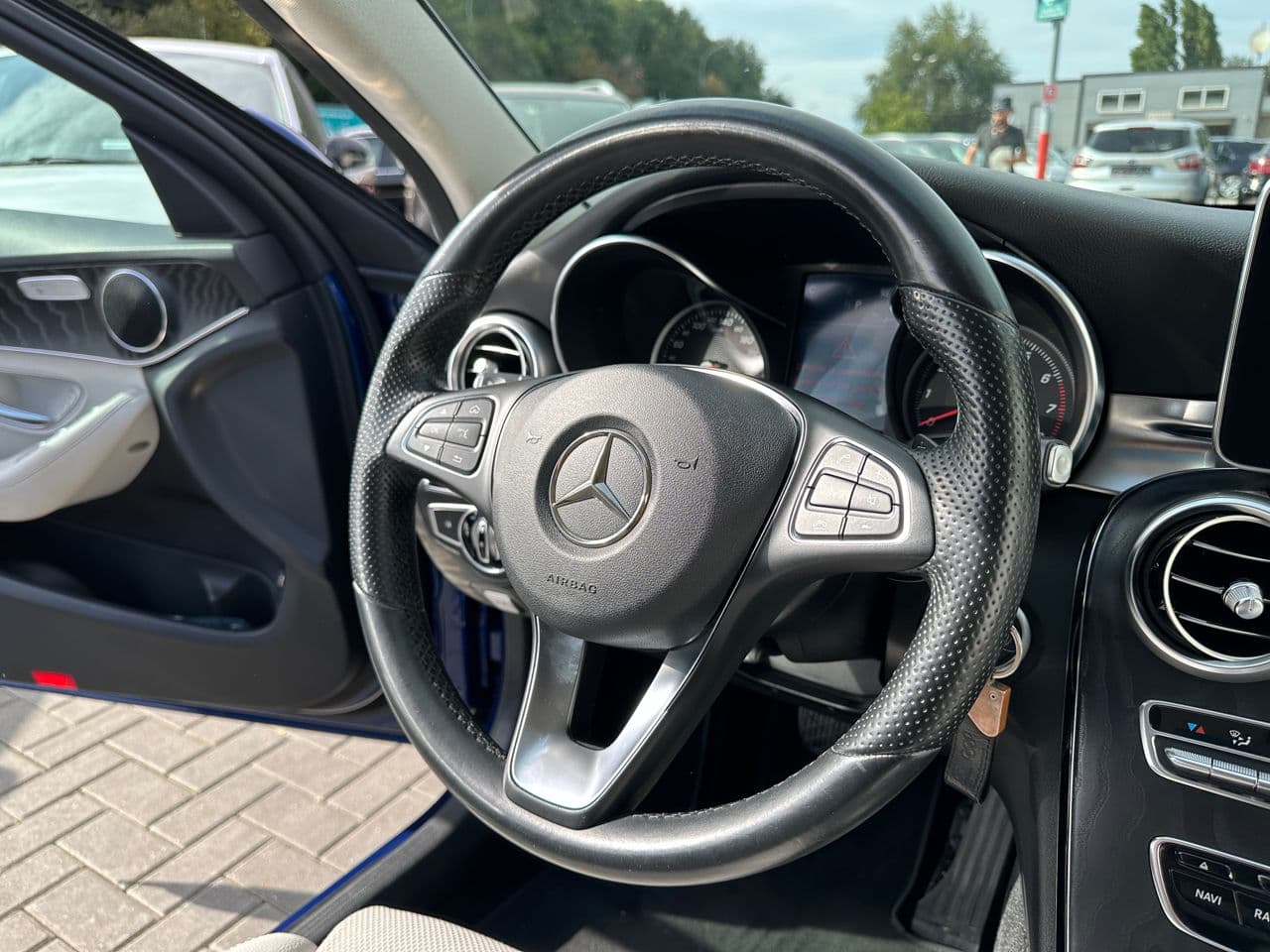 2016 Mercedes C 350e — Miniatură 8