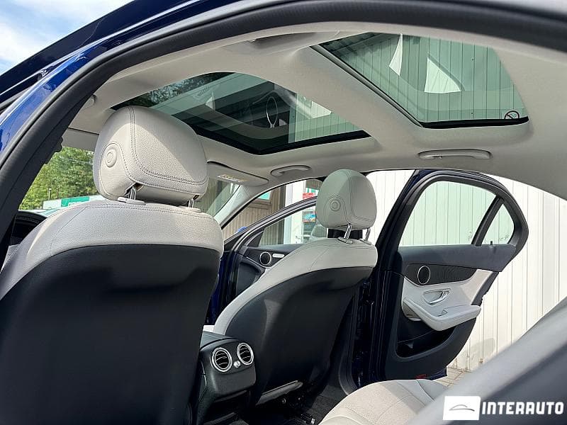 2016 Mercedes C 350e — Miniatură 17