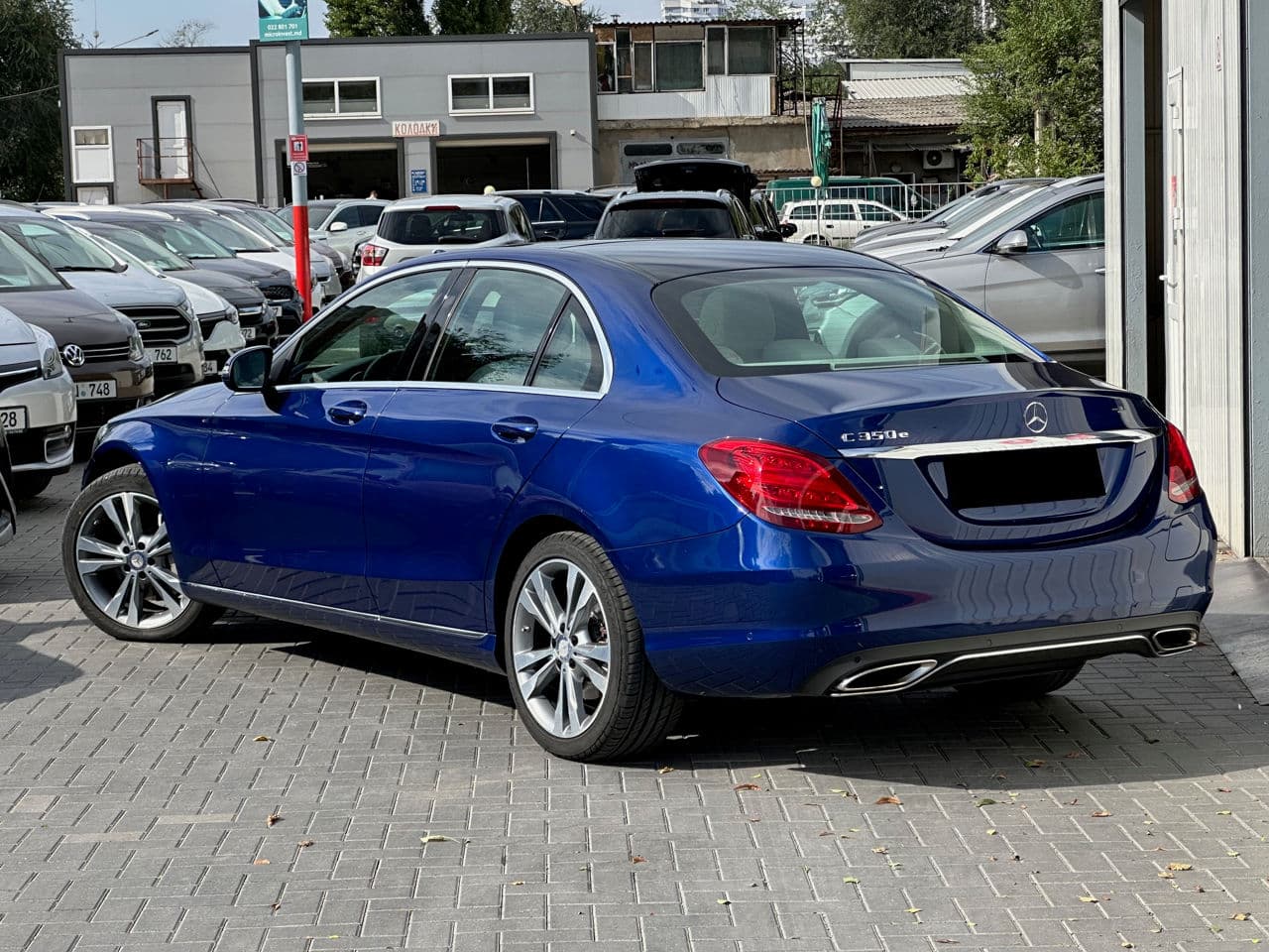 2016 Mercedes C 350e — Miniatură 2