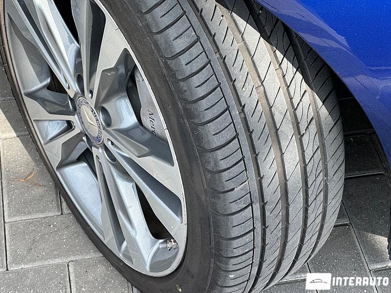 2016 Mercedes C 350e — Miniatură 20