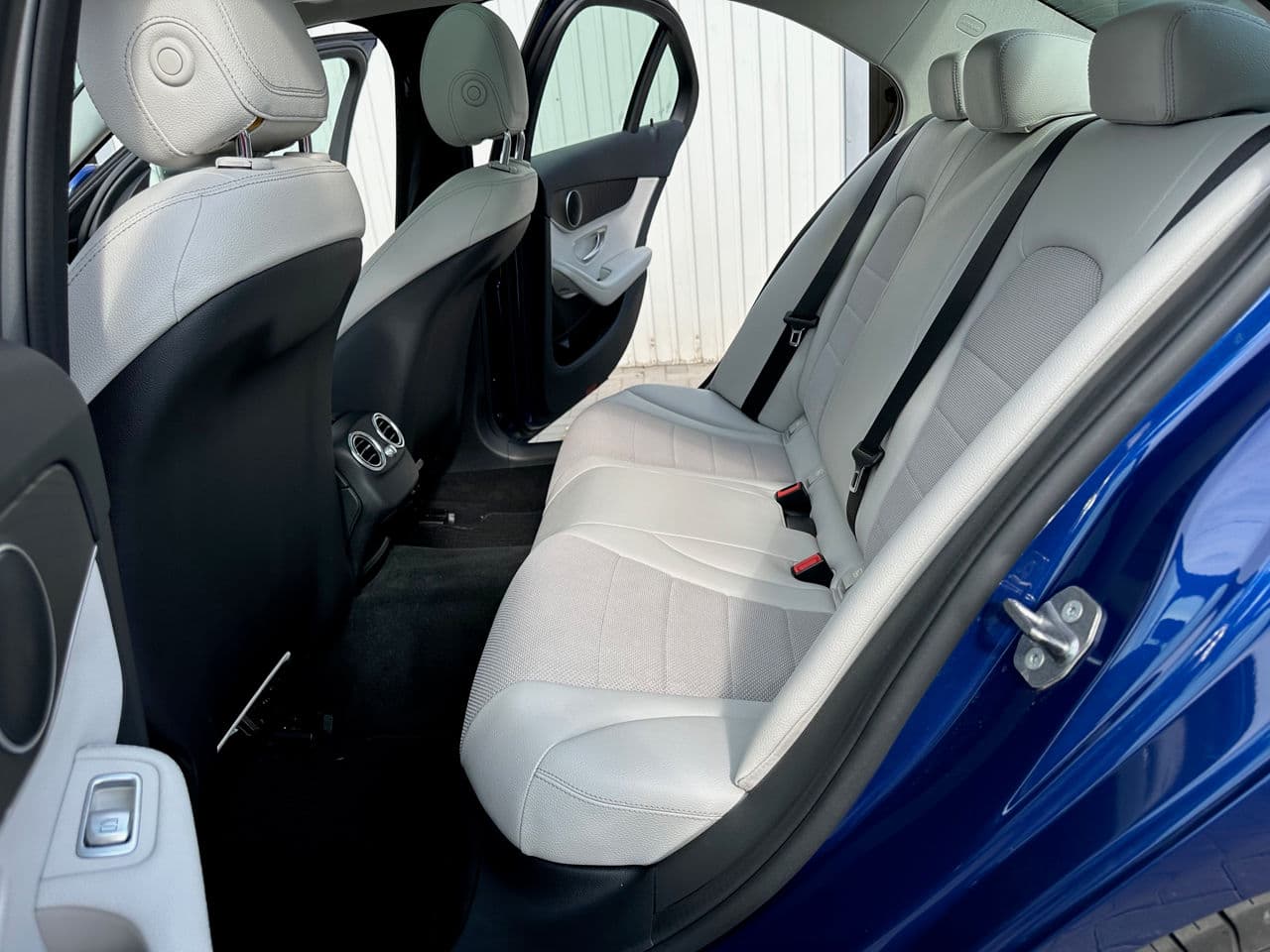 2016 Mercedes C 350e — Miniatură 6