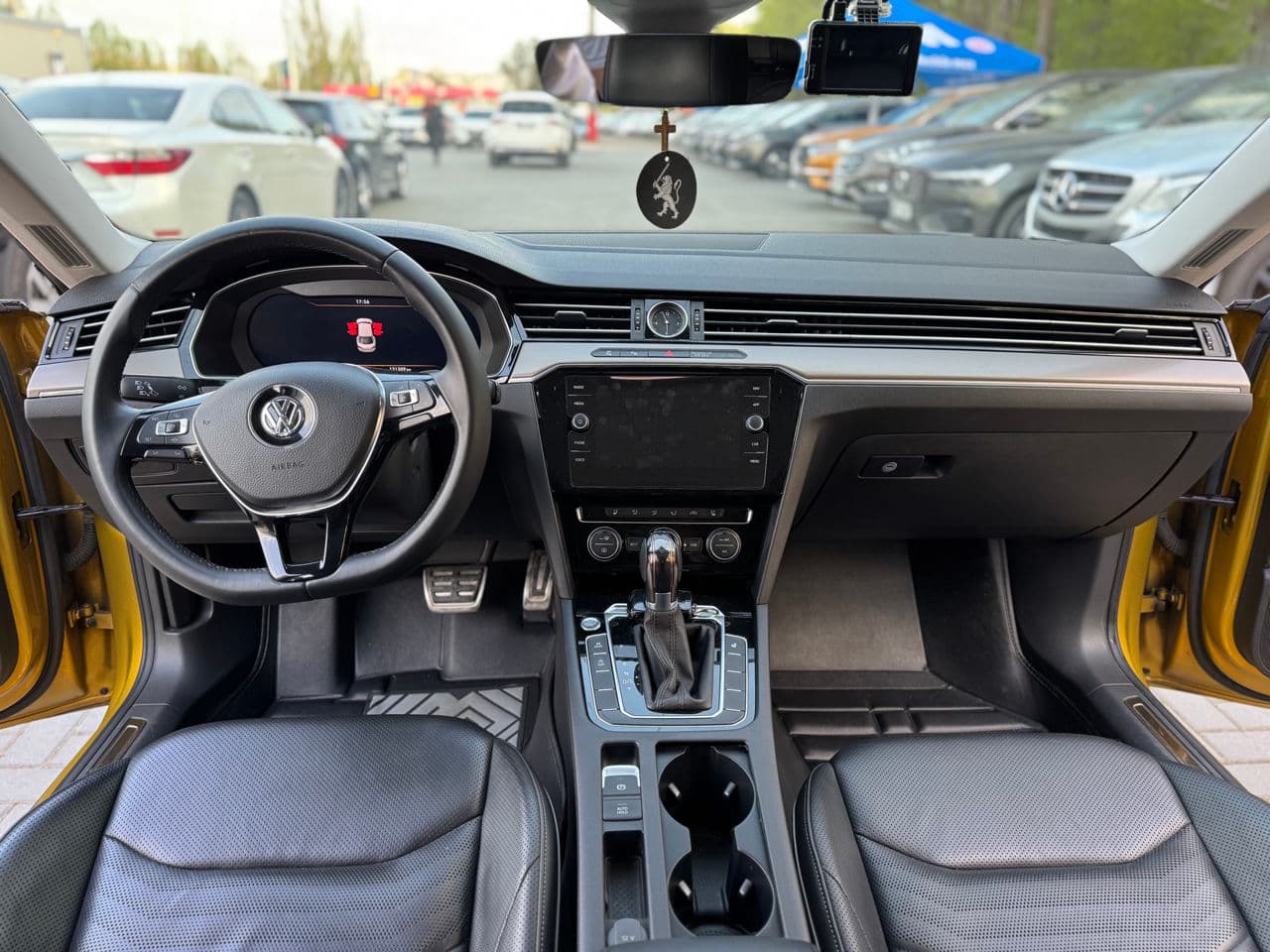 2018 Volkswagen Arteon — Miniatură 15
