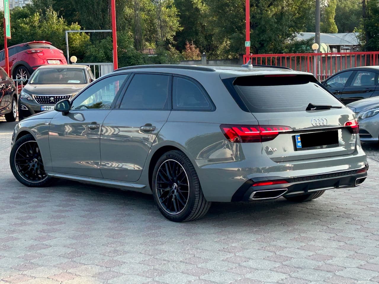 2020 Audi A4 — Miniatură 2