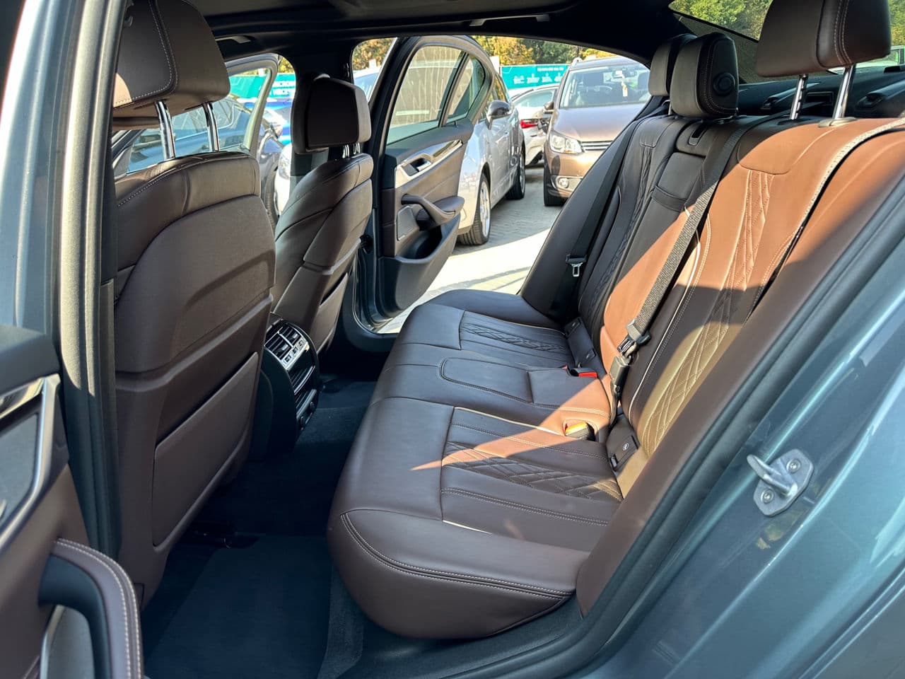 BMW 530e 2018 — Миниатюра 17