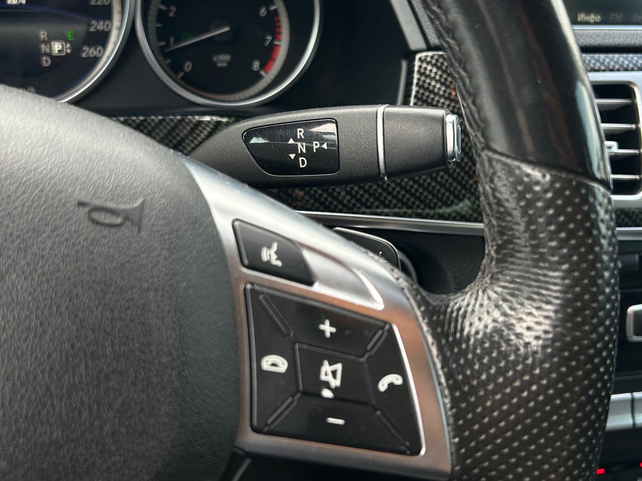 2014 Mercedes E 200 — Miniatură 10