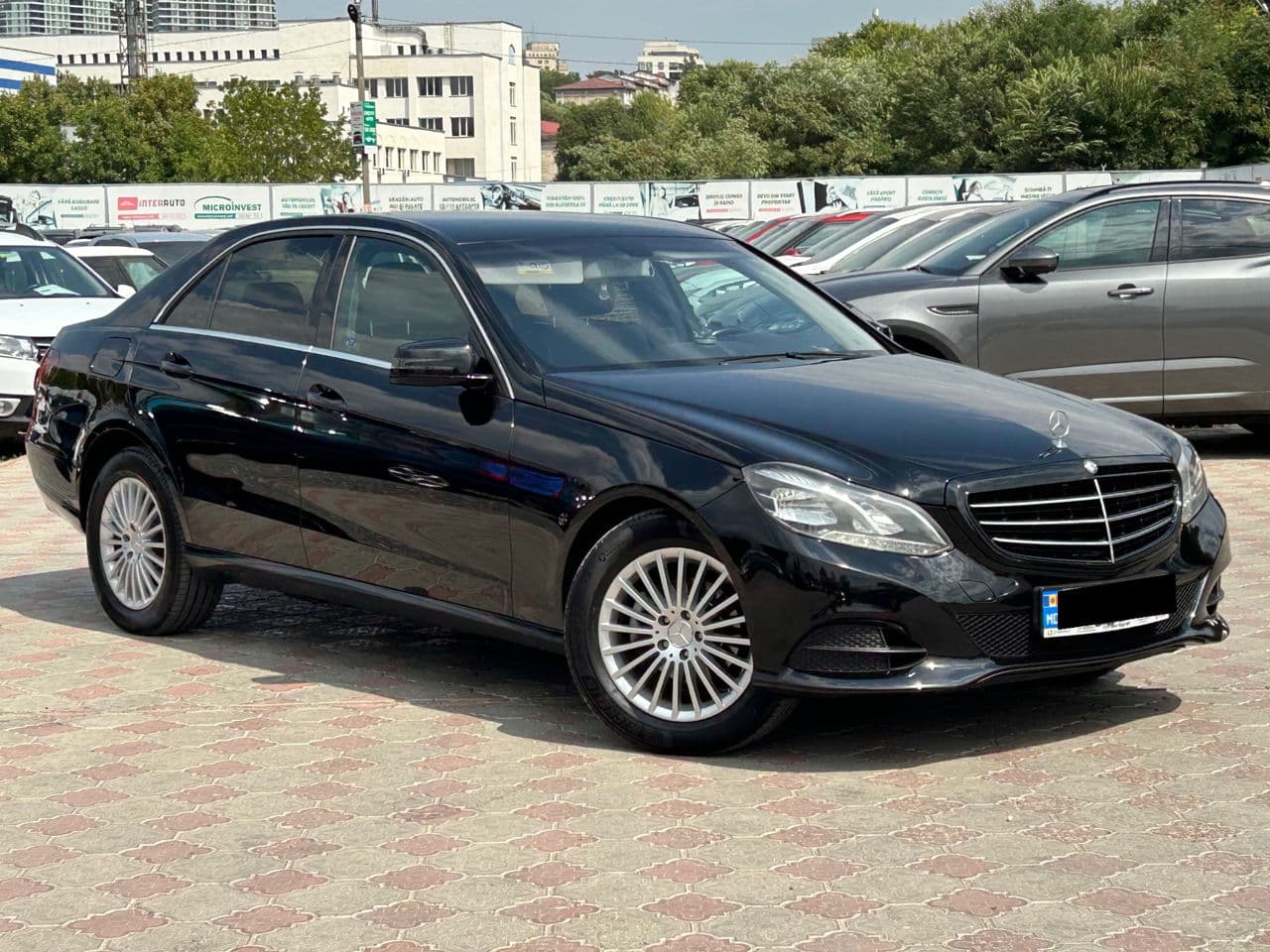 2014 Mercedes E 200 — Miniatură 4