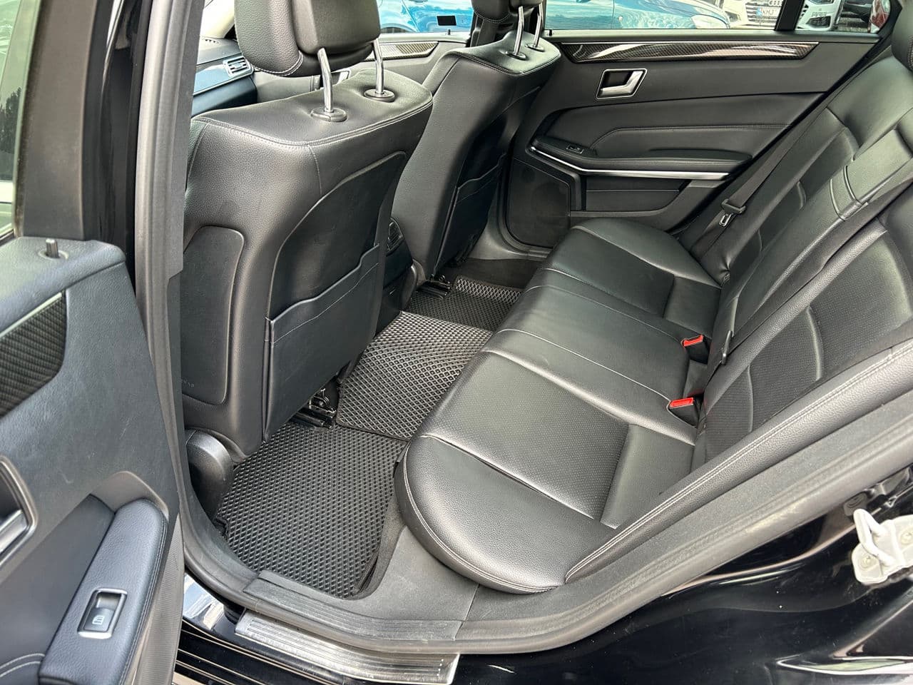 2014 Mercedes E 200 — Miniatură 16