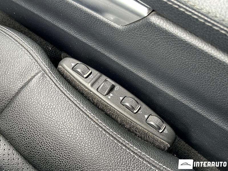 2014 Mercedes E 200 — Miniatură 15