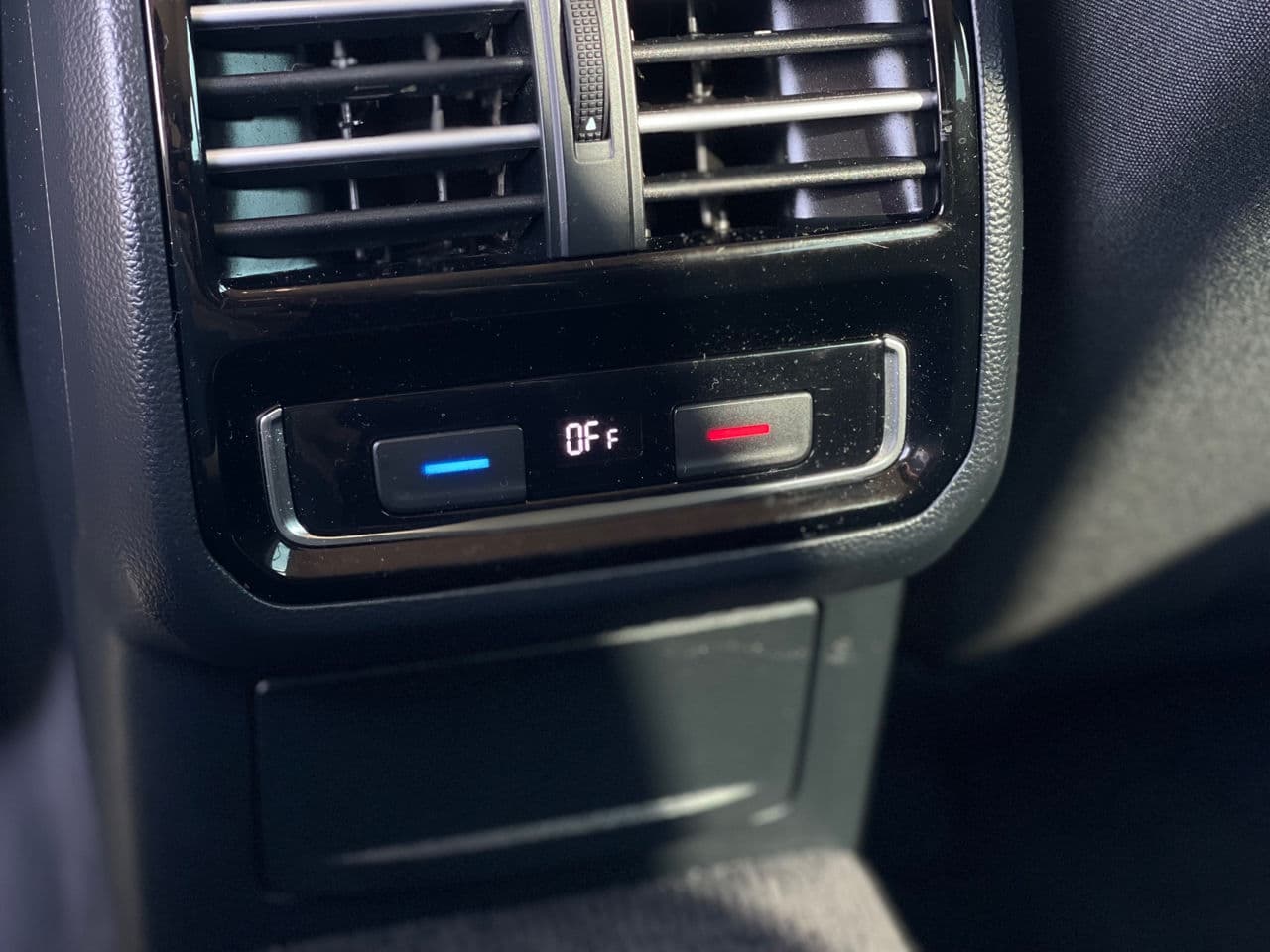 2015 Volkswagen Passat — Miniatură 20