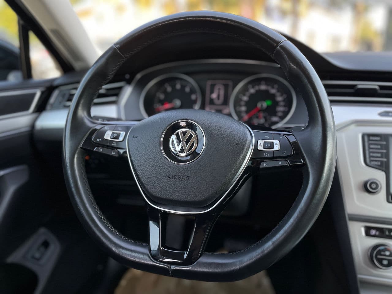 2015 Volkswagen Passat — Miniatură 11