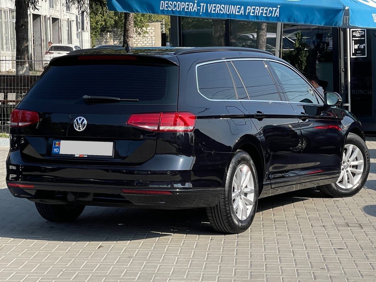 2015 Volkswagen Passat — Miniatură 2