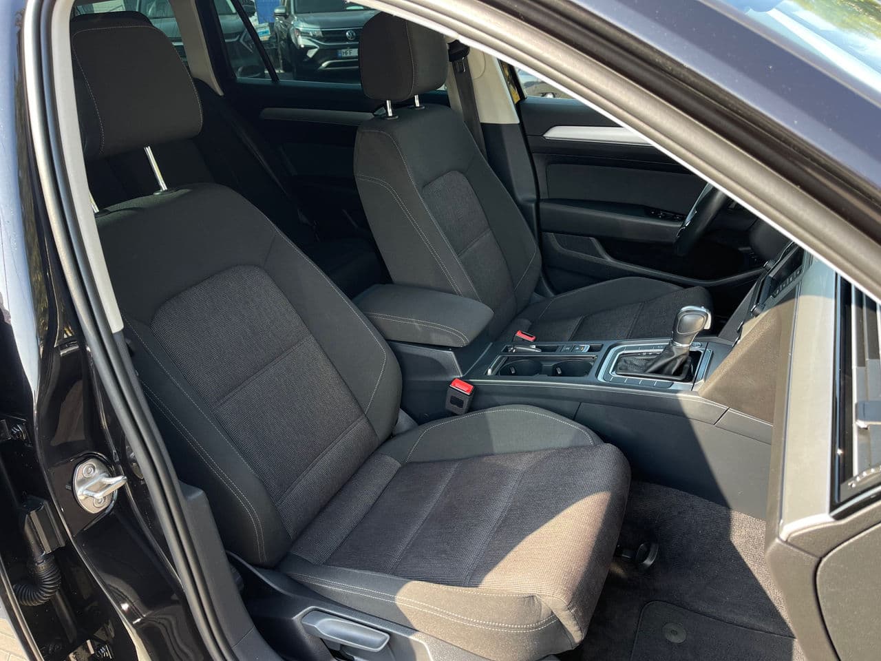 2015 Volkswagen Passat — Miniatură 18