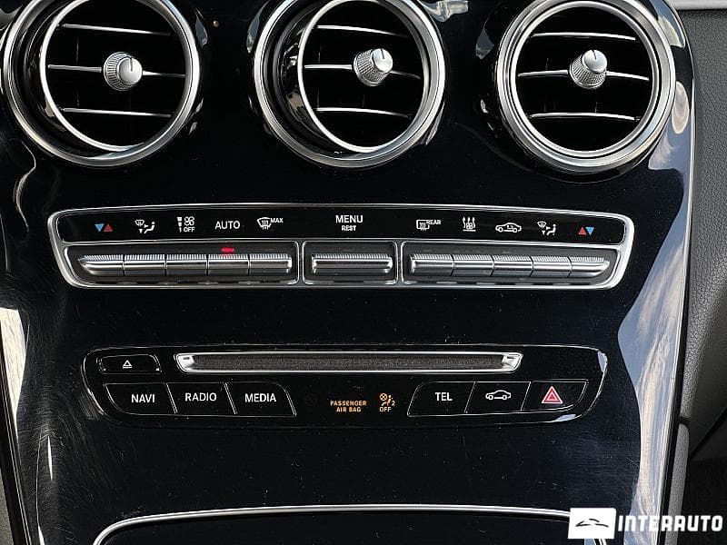 2016 Mercedes GLC 350e — Miniatură 11
